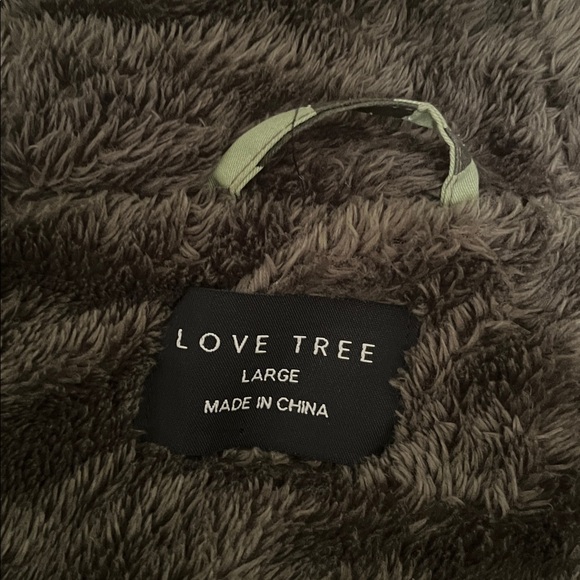 Love Tree Camo 100% Cotton w/ Fuzzy Gray Lining Jacket | Removable Fur | Size L - Picture 11 of 15